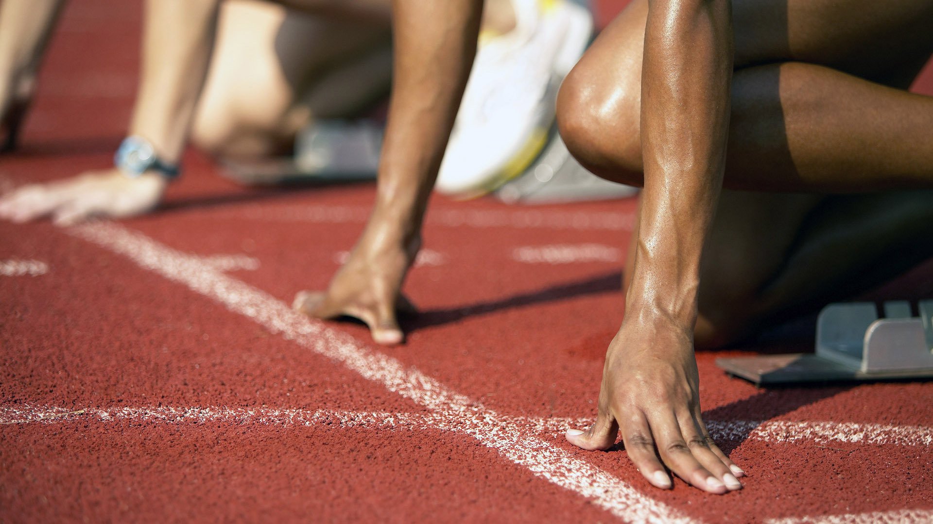 跨国举办的电竞盛会激发全球粉丝热情,国外电竞比赛